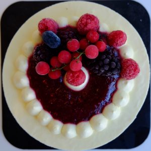 Torta cheesecake con frutta